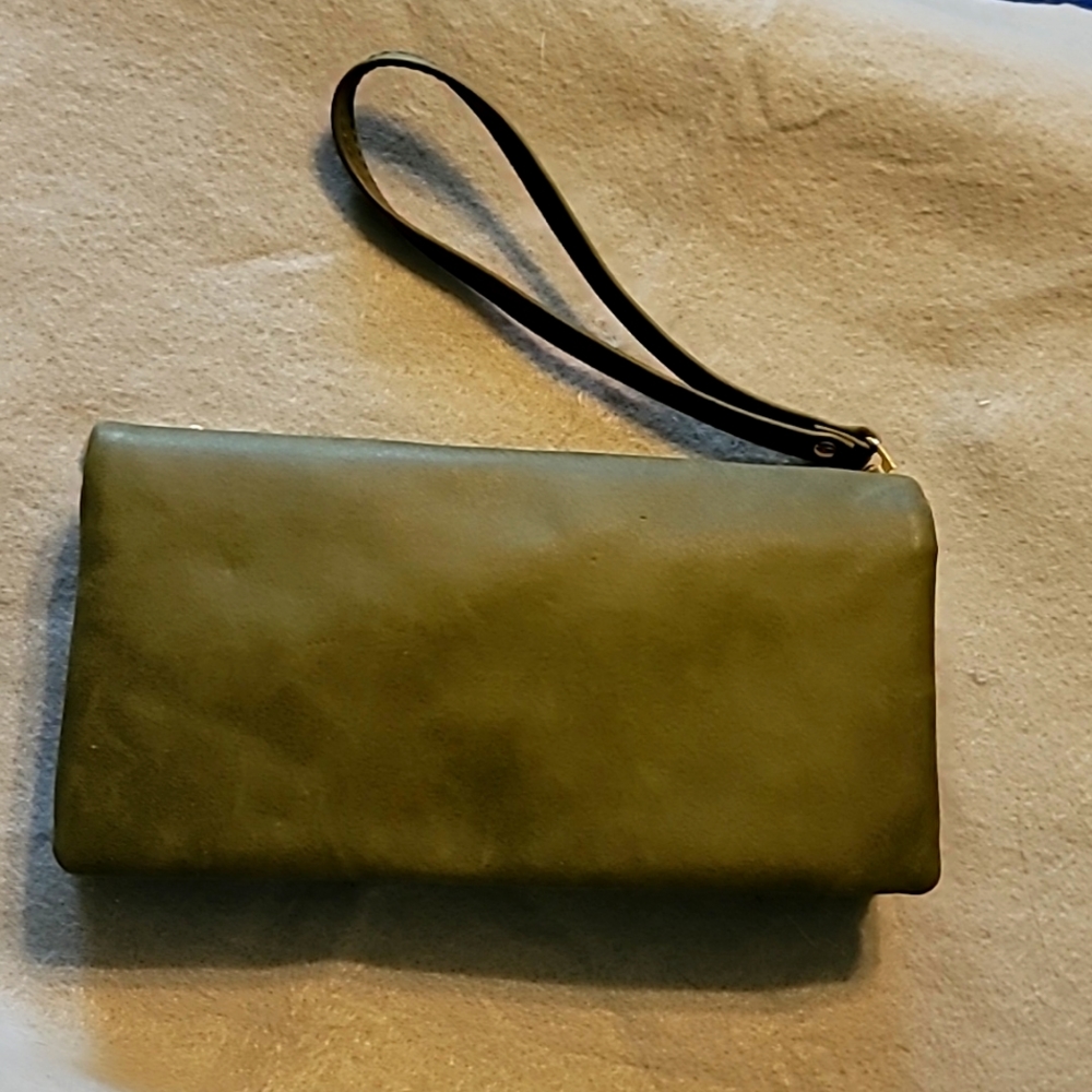 Wristlet